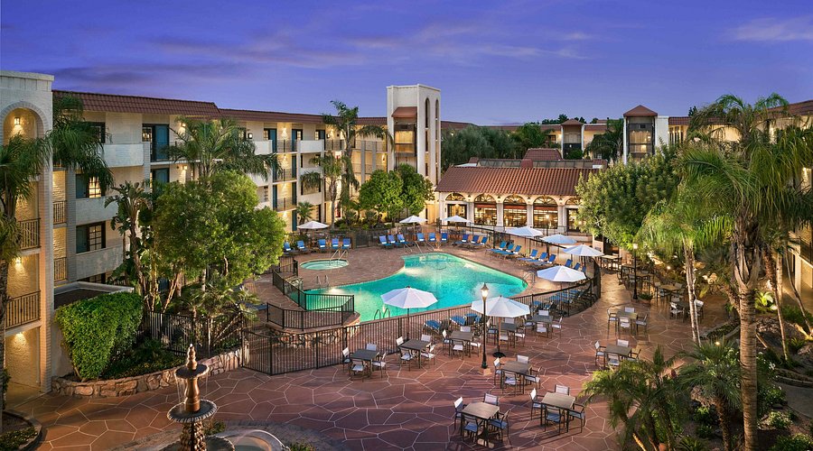 embassy-suites-scottsdale embassy-suites-scottsdale